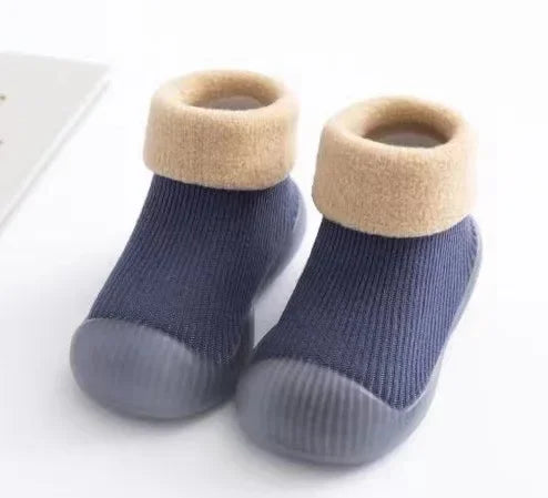 Fleece lined sock shoes