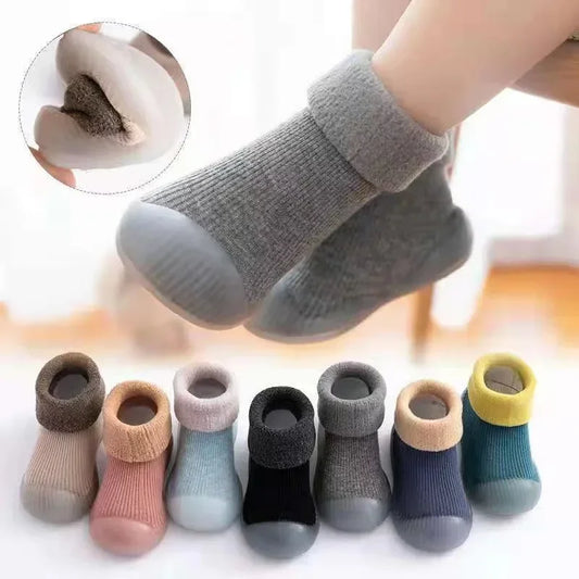 Fleece lined sock shoes